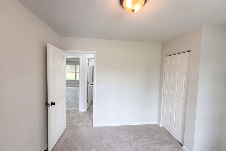 Photo 20 of 50 of 305 Pebble Creek Ct, West Columbia, SC