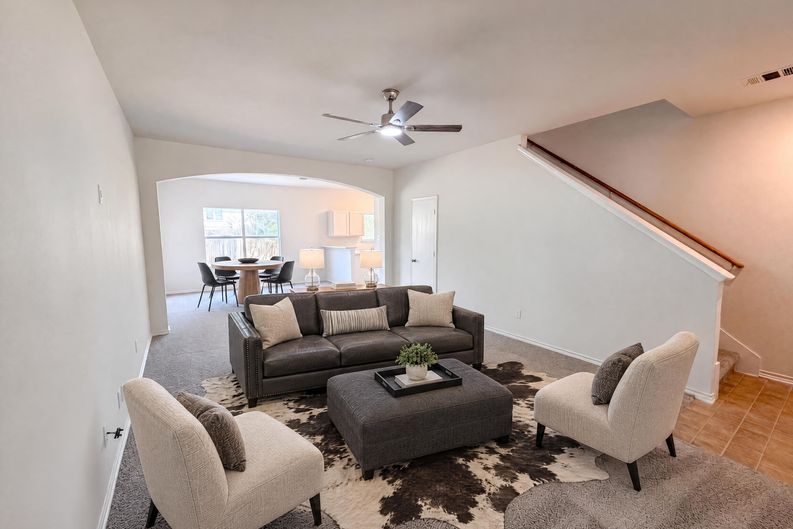 Photo 3 of 20 of 710 Encanto Dr, Leander, TX