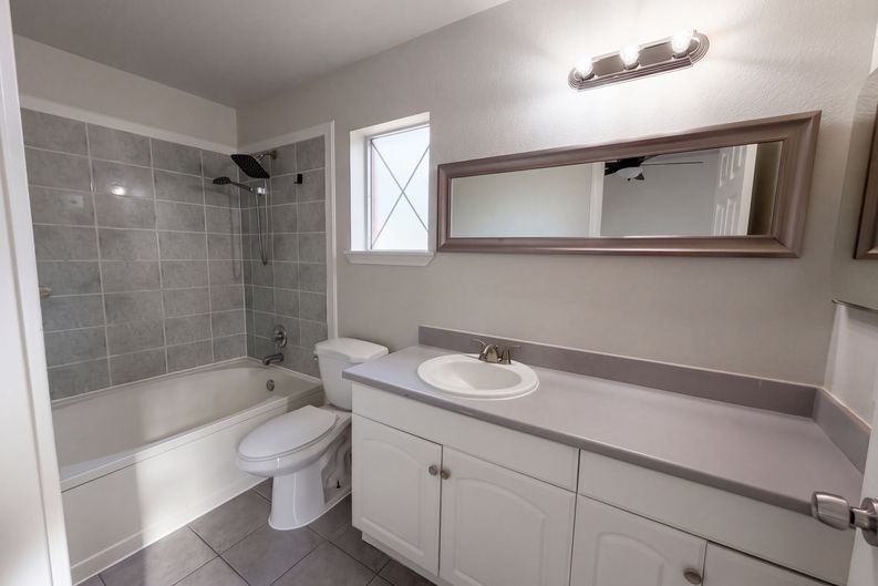 Photo 11 of 14 of 4519 Marcell Ave, Dallas, TX