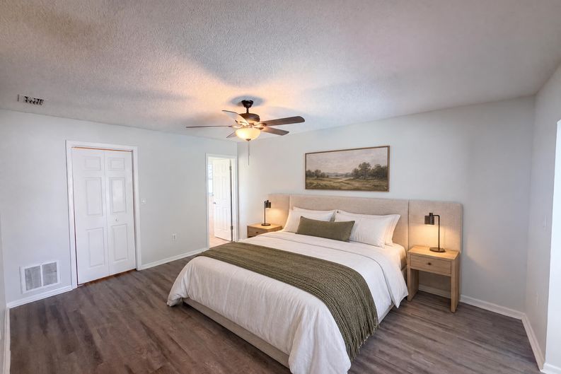 Photo 4 of 34 of 11187 Blythville Rd, Spring Hill, FL