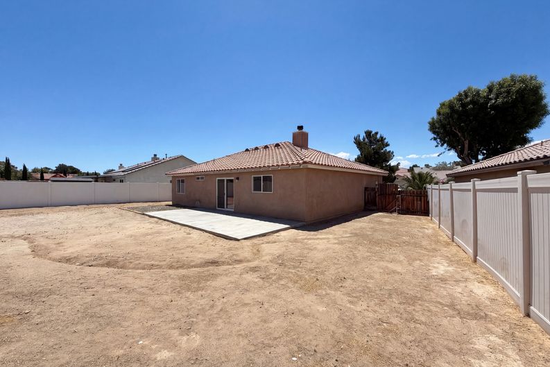 Photo 25 of 28 of 13185 Great Falls Ave, Victorville, CA