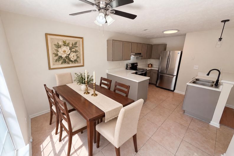 Photo 10 of 31 of 1079 Brittwood Pl, Norcross, GA