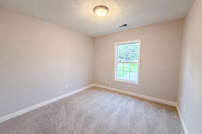Photo 12 of 17 of 1 Plover Ct, Columbia, SC