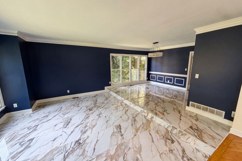 Photo 7 of 28 of 644 Laurel Wood Dr SW, Marietta, GA