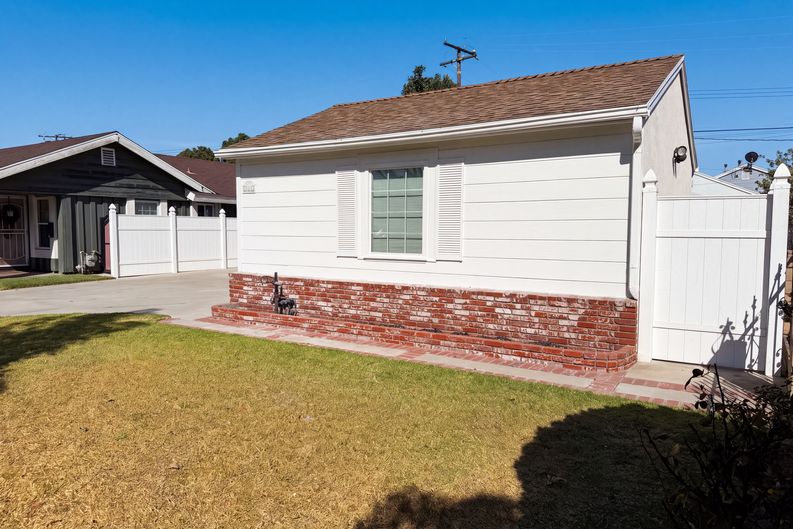 Photo 23 of 27 of 11844 Graystone Ave, Norwalk, CA