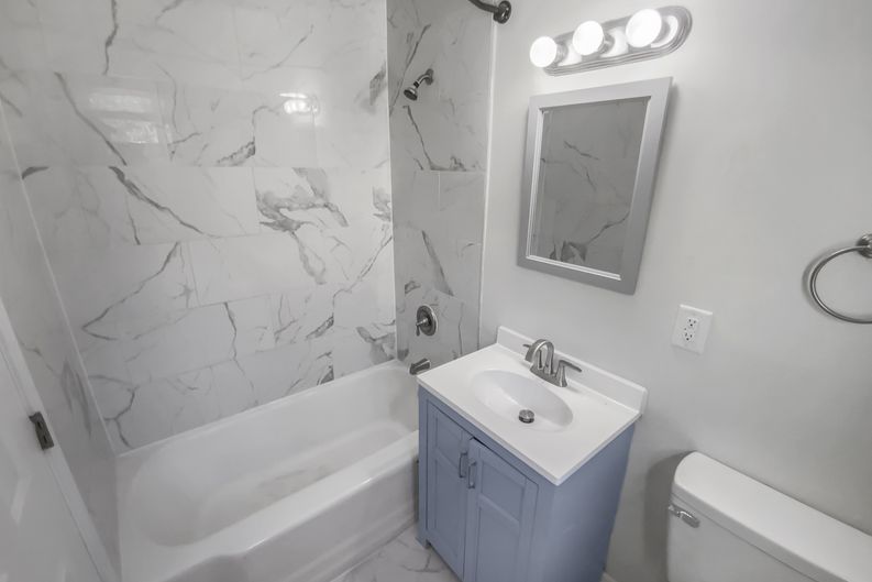 Photo 5 of 20 of 349 Wakefield Dr, Charlotte, NC