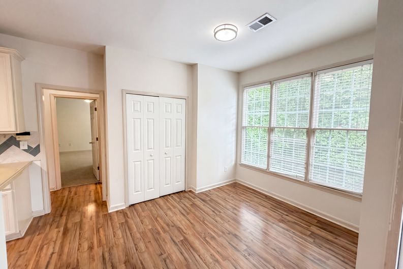 Photo 12 of 36 of 2945 Highland Pass, Alpharetta, GA