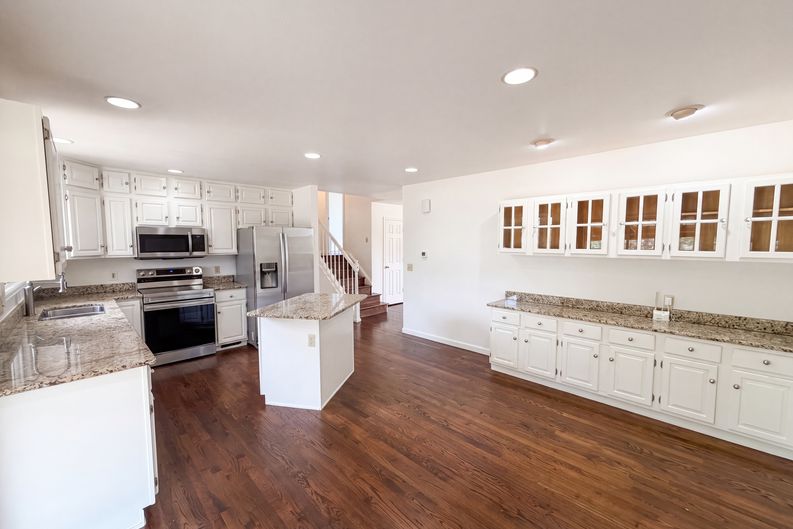Photo 7 of 28 of 885 W 7th Avenue Dr, Broomfield, CO