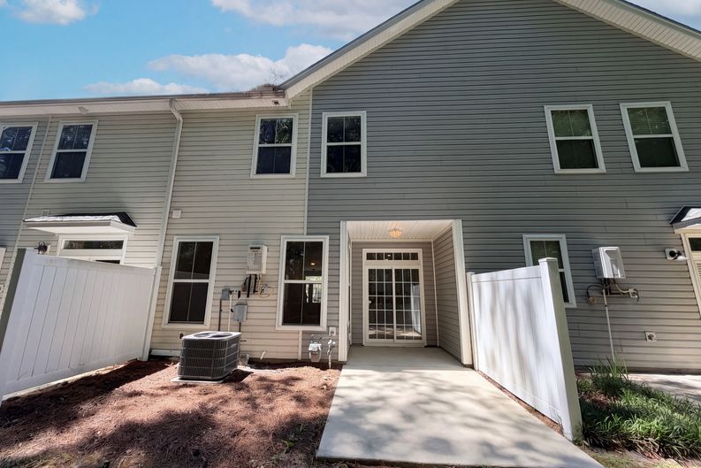 Photo 5 of 17 of 9622 Scarborough Ct, Summerville, SC