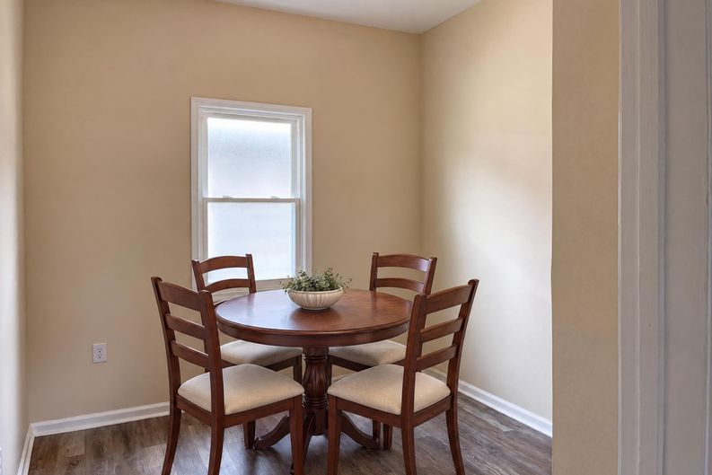 Photo 13 of 19 of 1314 S Braddock St, Winchester, VA