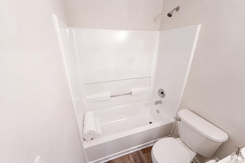 Photo 23 of 30 of 9155 Nesbit Ferry Rd, Alpharetta, GA