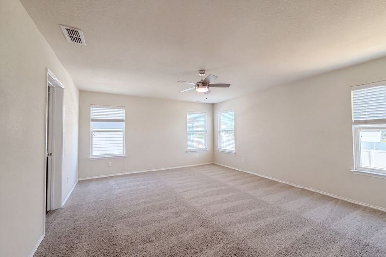 Photo 10 of 22 of 9201 Benevolent Ct, Aubrey, TX