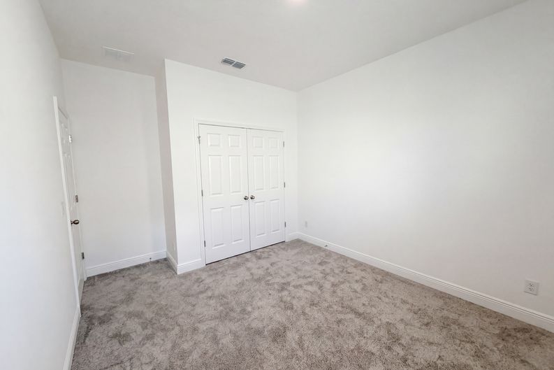 Photo 15 of 22 of 7725 Scicli Way, Clermont, FL