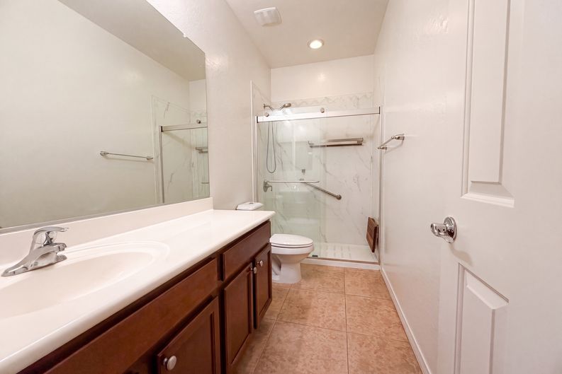 Photo 15 of 18 of 875 W Ayrshire Trl, San Tan Valley, AZ