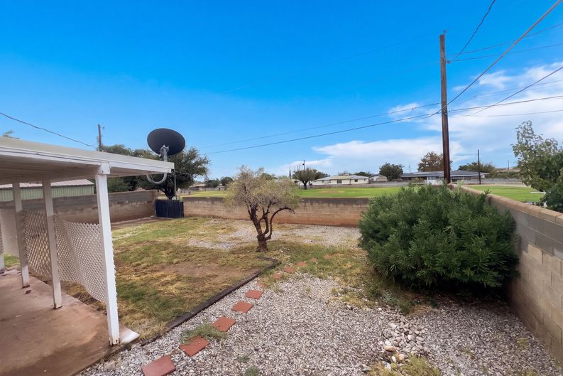 Photo 23 of 25 of 2507 Yale Ave, Alamogordo, NM