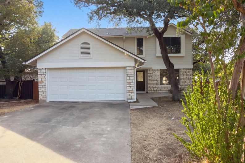 Photo 26 of 31 of 13020 Moorcroft Ln, Austin, TX