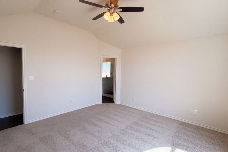 Photo 15 of 25 of 7109 Cottonwood Cir, Sachse, TX