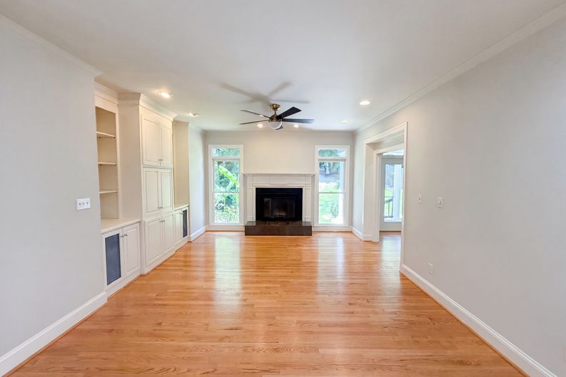 Photo 9 of 21 of 5309 Lancelot Dr, Charlotte, NC