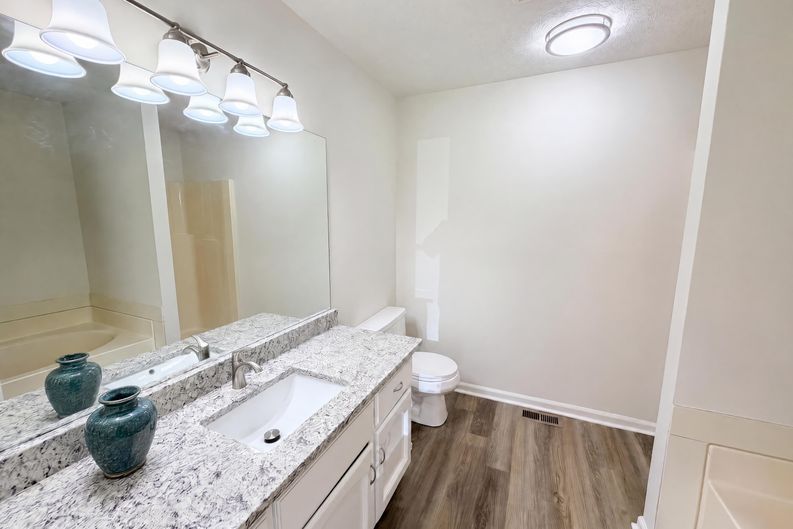 Photo 10 of 20 of 806 Ruswood Rd, Winder, GA