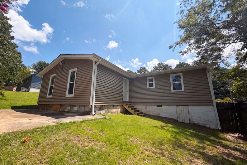Photo 5 of 20 of 694 Cummins Ave, Bessemer, AL