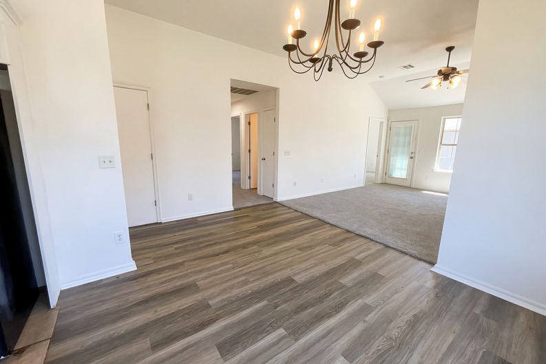 Photo 16 of 18 of 504 Woodbriar, Noble, OK