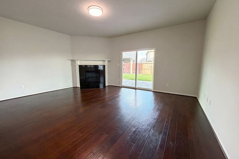 Photo 3 of 24 of 26306 Fox Ridge Ln, Katy, TX