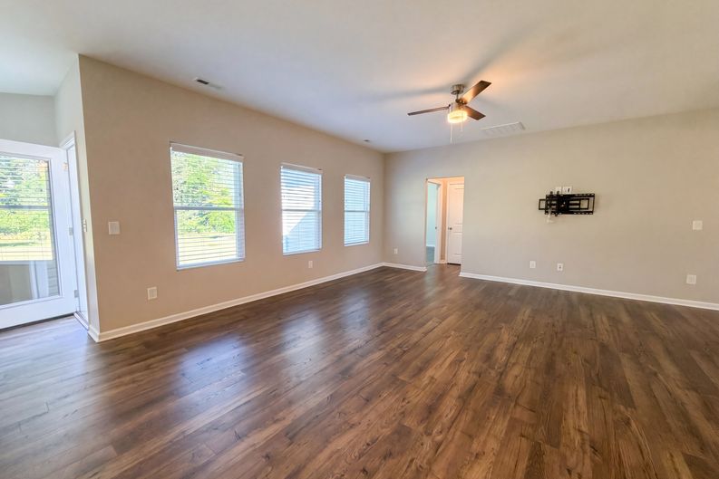 Photo 6 of 19 of 440 Shallowford Dr, Rock Hill, SC