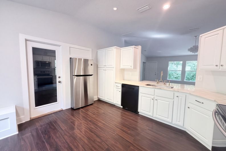 Photo 6 of 18 of 4814 Dale Ct, Middleburg, FL