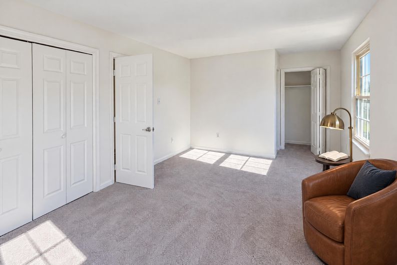 Photo 4 of 19 of 12801 Peachleaf Ct, Upper Marlboro, MD
