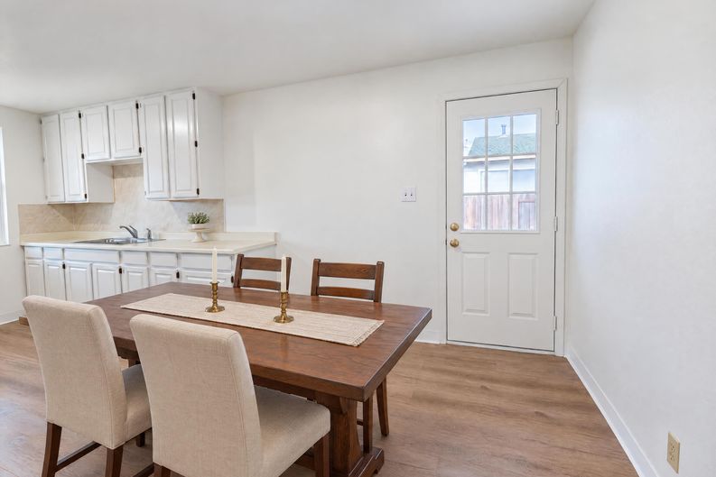 Photo 8 of 22 of 1121 5th St, Vallejo, CA