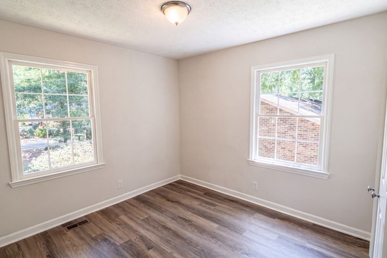 Photo 10 of 23 of 537 Green St, Monroe, GA