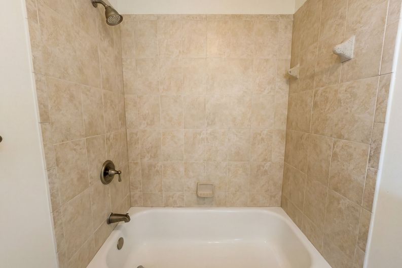 Photo 23 of 46 of 5806 Princeton Run Trl, Tucker, GA