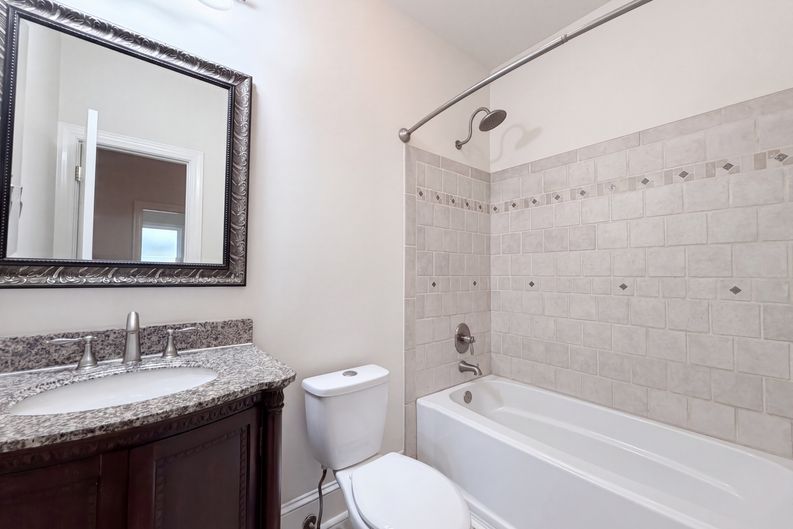 Photo 18 of 21 of 7906 Elphin Ct, Charlotte, NC