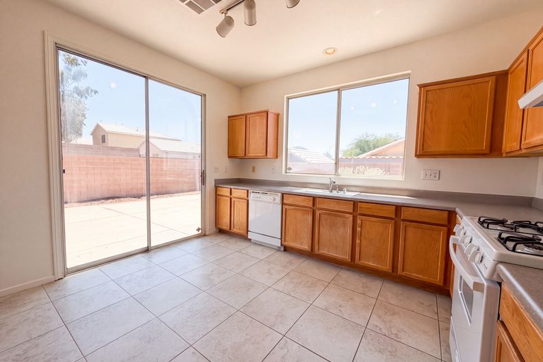 Photo 12 of 22 of 521 Quail Bird Pl, Henderson, NV