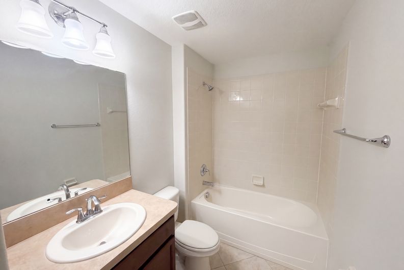 Photo 12 of 19 of 10080 Tolman Dr, Hudson, FL