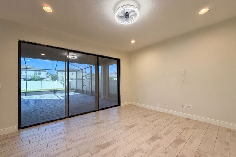 Photo 7 of 33 of 12643 Horseshoe Bend Dr, Lithia, FL