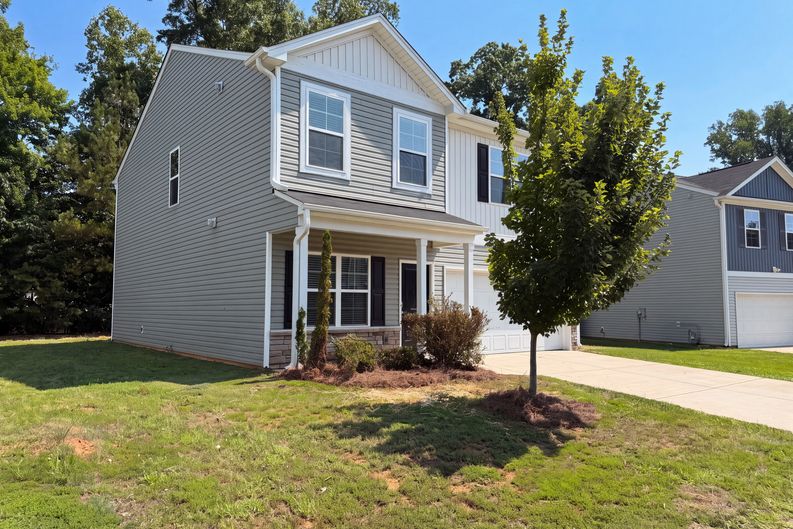 Photo 22 of 28 of 1957 Glenburn Dr, Winston Salem, NC