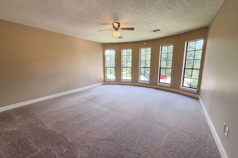 Photo 3 of 29 of 17418 Wilton Park Ct, Spring, TX
