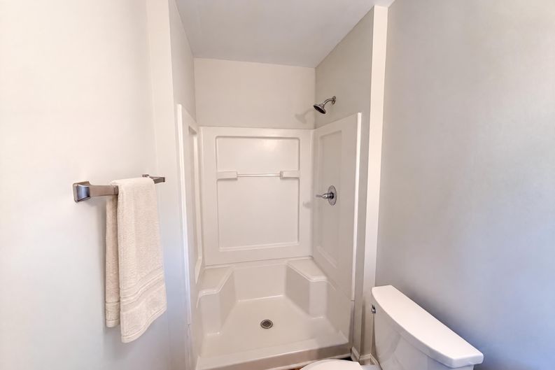Photo 12 of 16 of 407 Lamesa Dr, Raleigh, NC