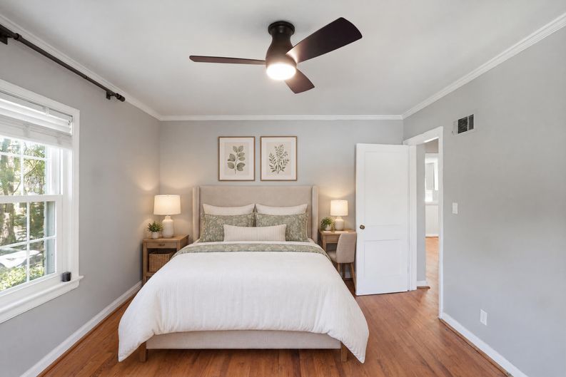 Photo 15 of 25 of 1347 Chalmette Dr NE, Atlanta, GA