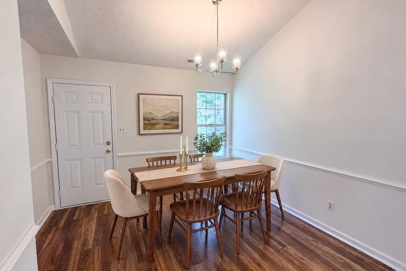 Photo 7 of 17 of 6223 Sunbridge Ct, Charlotte, NC