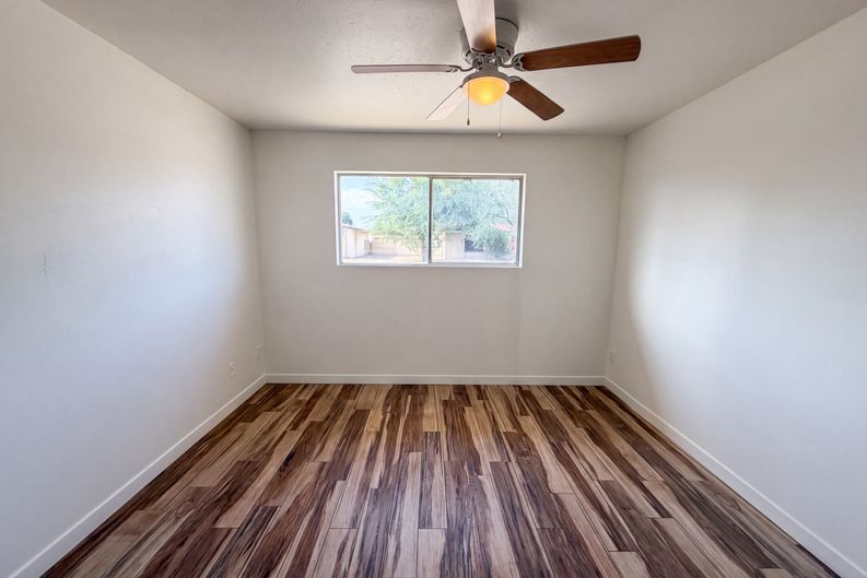 Photo 21 of 28 of 10215 N 36th Ave, Phoenix, AZ