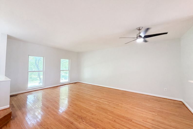 Photo 10 of 27 of 1031 Cutter St, Cincinnati, OH