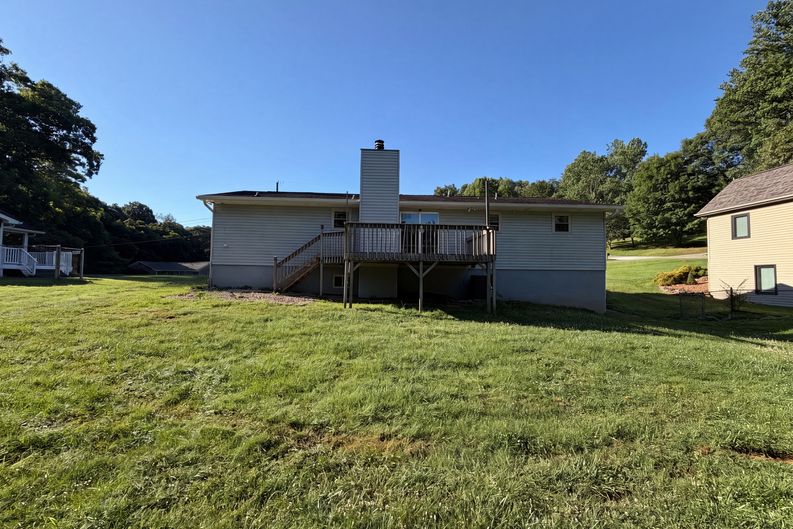 Photo 5 of 30 of 8505 Troutman Ln, Knoxville, TN