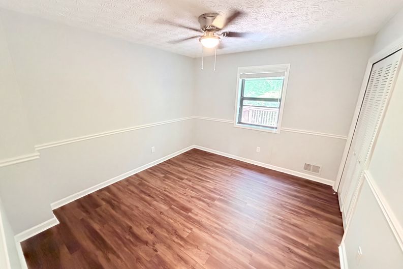 Photo 18 of 33 of 3409 Woodrun Trl, Marietta, GA