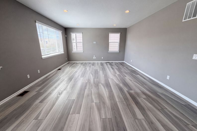 Photo 9 of 39 of 2450 Garganey Dr, Castle Rock, CO