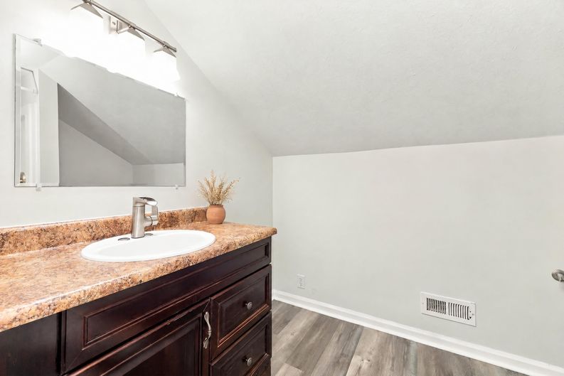 Photo 16 of 21 of 1207 W Spring Valley Pike, Dayton, OH
