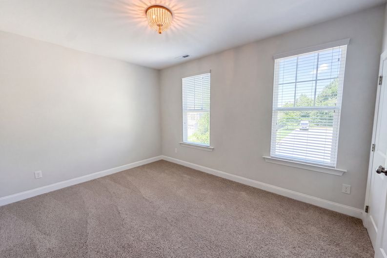 Photo 11 of 17 of 1102 Meadow Pond Dr, Durham, NC