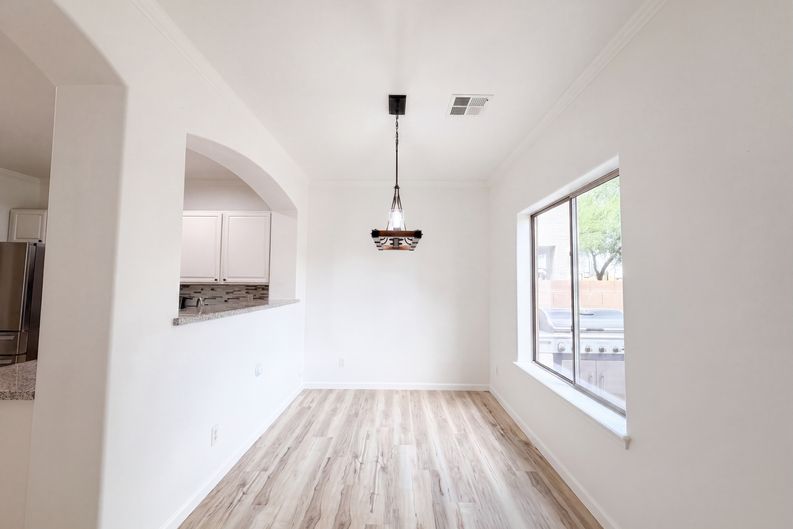 Photo 6 of 31 of 5641 S 10th Dr, Phoenix, AZ
