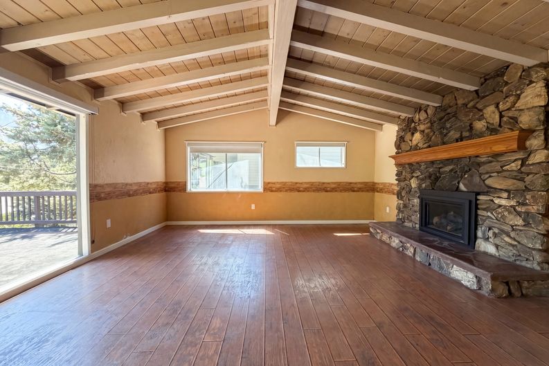 Photo 3 of 28 of 1145 Rivera Dr, Wrightwood, CA